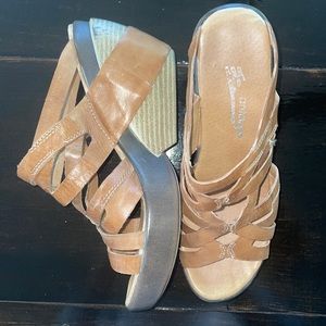 Antelope Shoes EUC (see details)
